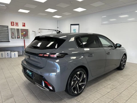 Peugeot 308 5P Allure BlueHDi 130 S&S EAT8