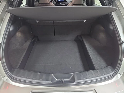 Lexus UX 2.0 300h UX Plus