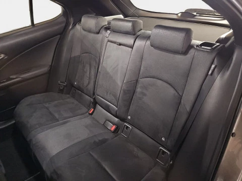 Lexus UX 2.0 300h UX Plus