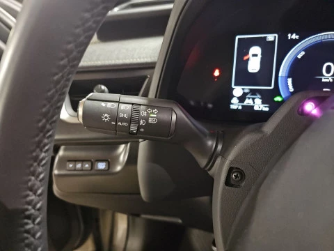 Lexus UX 2.0 300h UX Plus