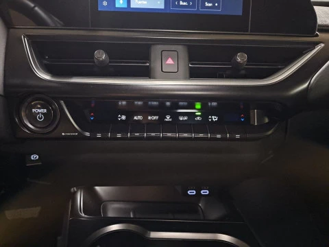 Lexus UX 2.0 300h UX Plus