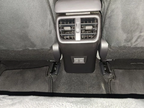 Lexus UX 2.0 300h UX Plus