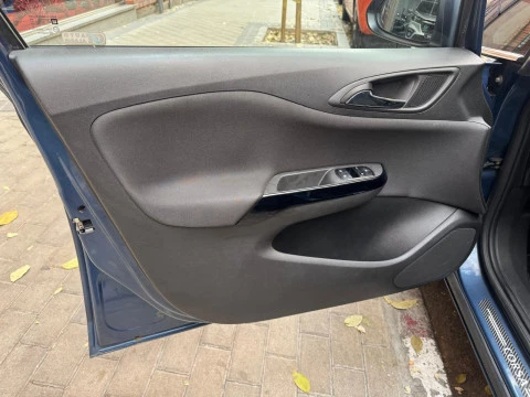 Opel Corsa 1.4 Selective 90 CV