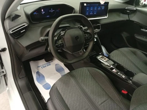 Peugeot 208 Allure HYBRID 100 eDCS6