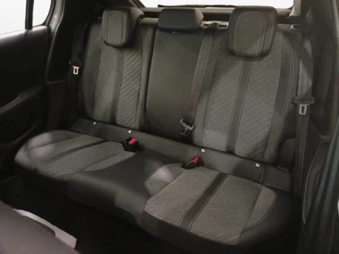 Peugeot 208 Allure HYBRID 100 eDCS6