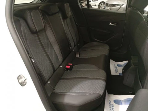 Peugeot 208 Allure HYBRID 100 eDCS6