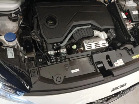 Peugeot 208 Allure HYBRID 100 eDCS6