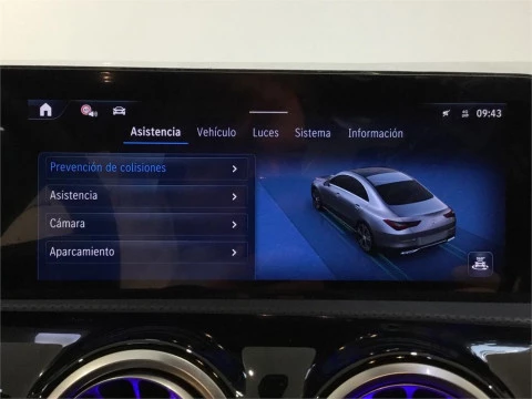 Mercedes-Benz CLA 200