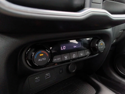 Nissan Juke 1.0 DIG-T 84KW N-CONNECTA 5P MT