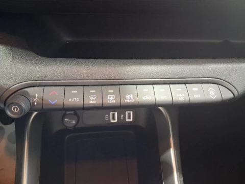 Jeep Avenger 1.2 G 74KW ALTITUDE 5P
