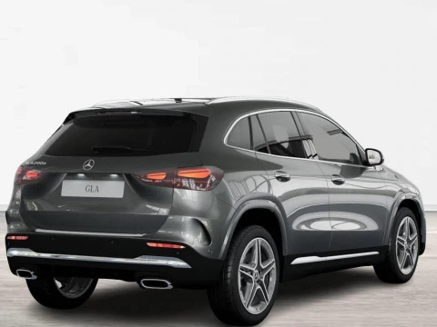 Mercedes-Benz GLA 200 D