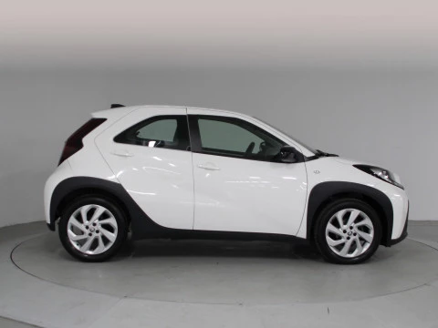 Toyota Aygo X Cross 1.0 VVT-I 72CV Play