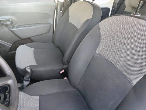 Dacia Dokker Essential 1.6 75kW (100CV) GLP -18