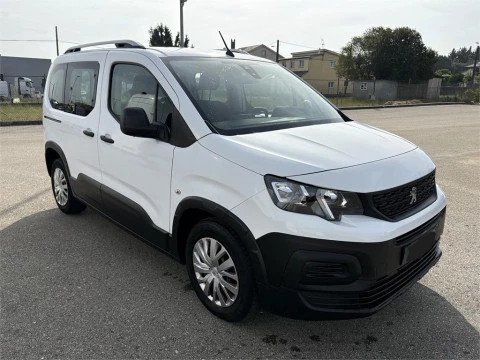 Peugeot Rifter Access Standard BlueHDi 73kW