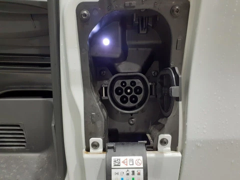 Renault Trafic nuevo trafic E-Tech electrico L2 furgon H1 bateria 52kW