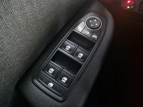 Renault Clio techno Eco-G 100cv (74kW)