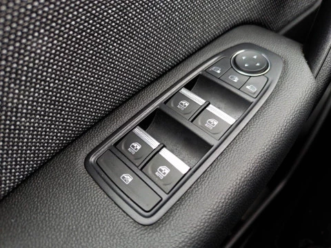 Renault Captur RENAULT CAPTUR TECHNO E-TECH FULL HYBRID 105