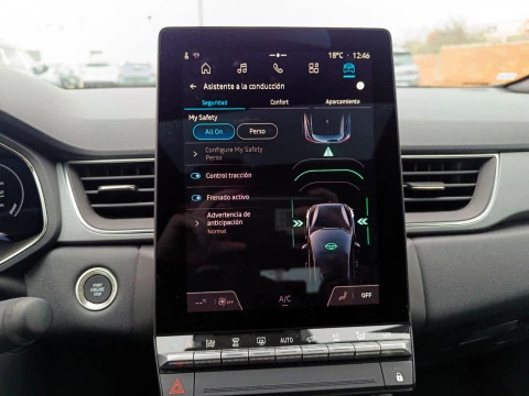 Renault Captur RENAULT CAPTUR TECHNO E-TECH FULL HYBRID 105