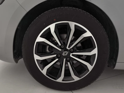 Renault Clio techno Eco-G 100cv (74kW)