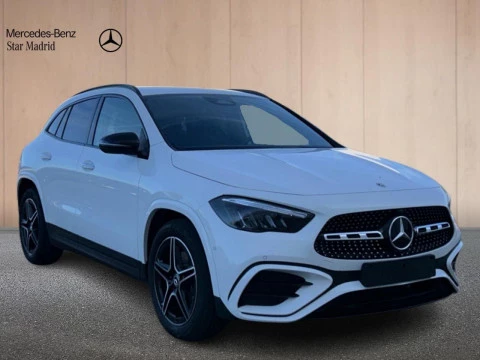Mercedes-Benz GLA  200 D