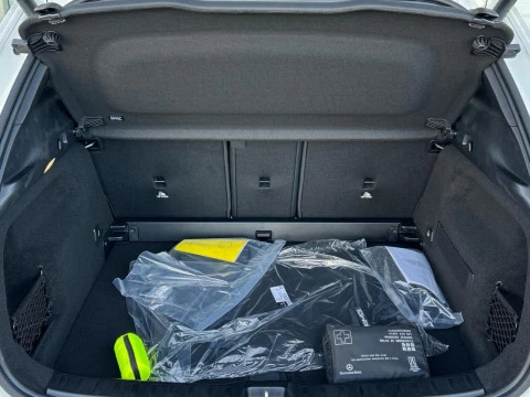 Mercedes-Benz GLA  200 D