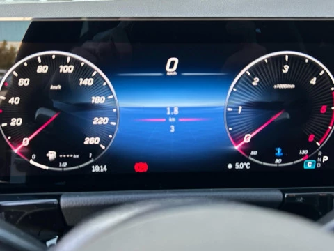 Mercedes-Benz GLA  200 D