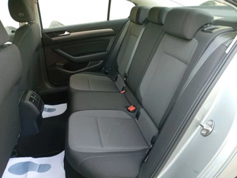 Volkswagen Passat Business 2.0 TDI 90kW (122CV) DSG