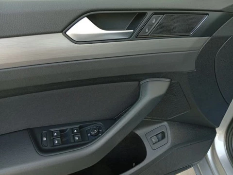 Volkswagen Passat Business 2.0 TDI 90kW (122CV) DSG