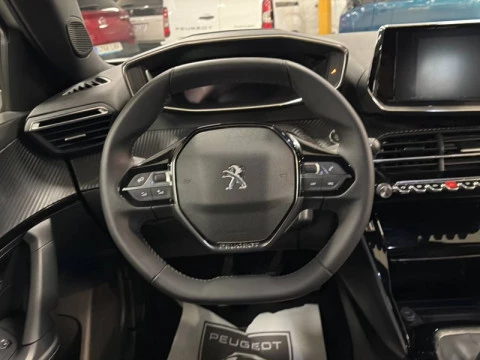 Peugeot 2008 Allure Pack Puretech 100 S&S 6 Vel. MAN