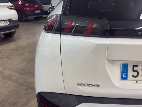 Peugeot 2008 Allure Pack Puretech 100 S&S 6 Vel. MAN
