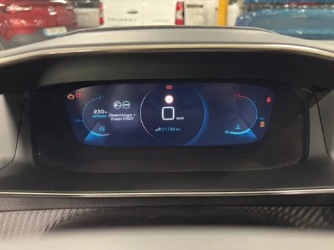 Peugeot 2008 Allure Pack Puretech 100 S&S 6 Vel. MAN