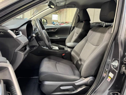 Toyota Rav4 2.5l 220H Advance