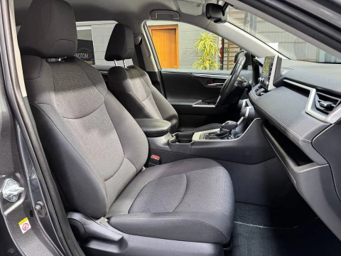 Toyota Rav4 2.5l 220H Advance