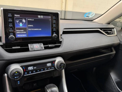 Toyota Rav4 2.5l 220H Advance