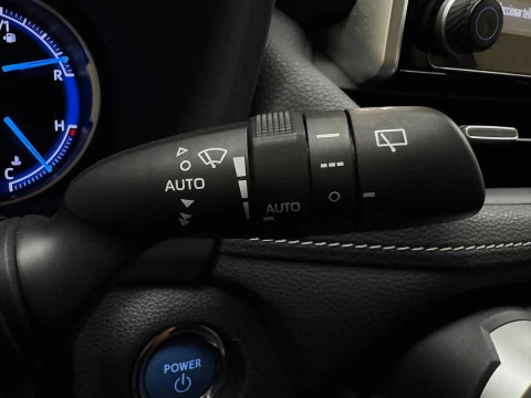 Toyota Rav4 2.5l 220H Advance