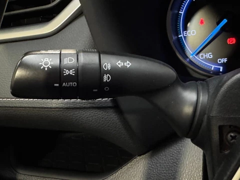 Toyota Rav4 2.5l 220H Advance