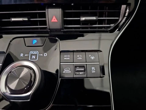 Toyota BZ4X 220E 4x4 Luxury