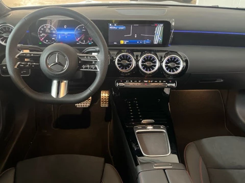 Mercedes-Benz Clase A 200 d Berlina