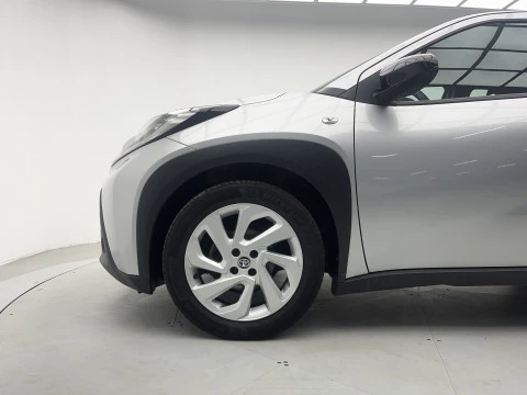 Toyota Aygo X Cross 1.0 VVT-I 72CV Play