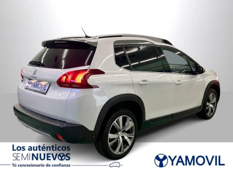 Peugeot 2008 PureTech 110 SANDS Allure 81 kW (110 CV)
