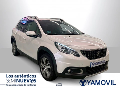 Peugeot 2008 PureTech 110 SANDS Allure 81 kW (110 CV)