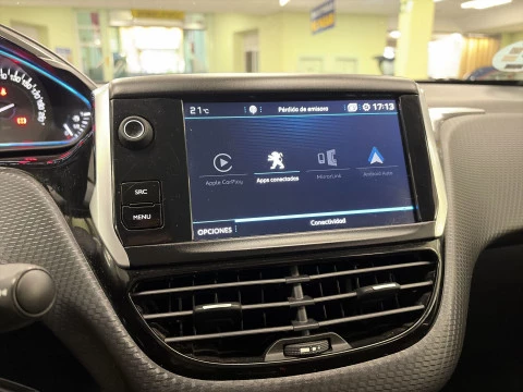 Peugeot 2008 PureTech 110 SANDS Allure 81 kW (110 CV)