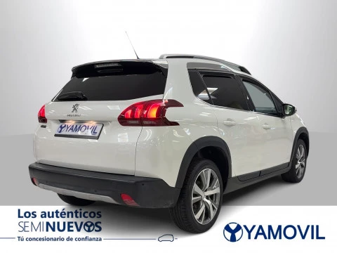 Peugeot 2008 PureTech 110 SANDS Allure 81 kW (110 CV)