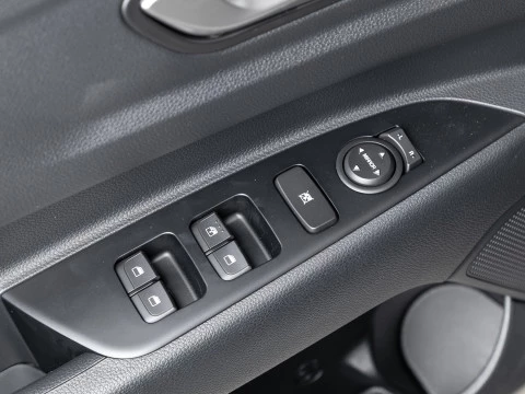 Kia Stonic 1.0 T-GDi 85kW (115CV) MHEV Concept