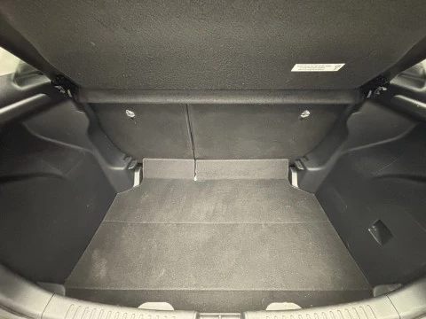 Toyota Yaris 1.5 120H Business Plus