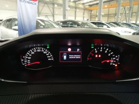 Peugeot 2008 Allure BlueHDI 130 S&S EAT8