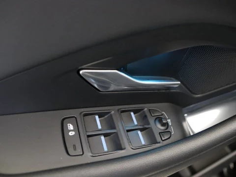 Jaguar E-PACE 2.0 D 110KW R-DYNAMIC AUTO 4WD 5P