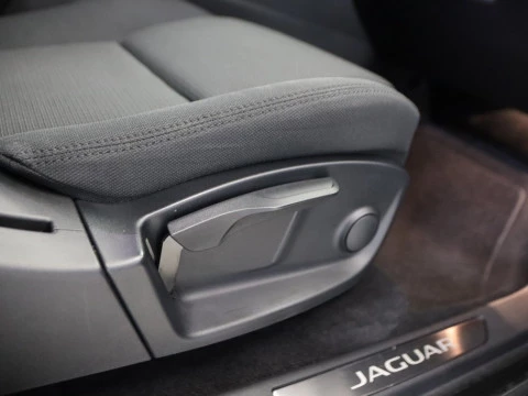 Jaguar E-PACE 2.0 D 110KW R-DYNAMIC AUTO 4WD 5P