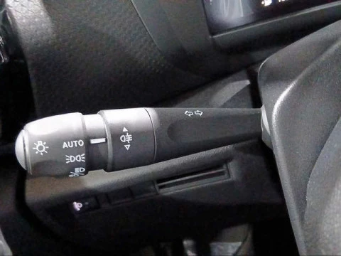 Citroën C4 Hybrid 145 Business Edition e-DCS6 107 kW (145 CV)