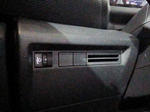 Citroën C4 Hybrid 145 Business Edition e-DCS6 107 kW (145 CV)